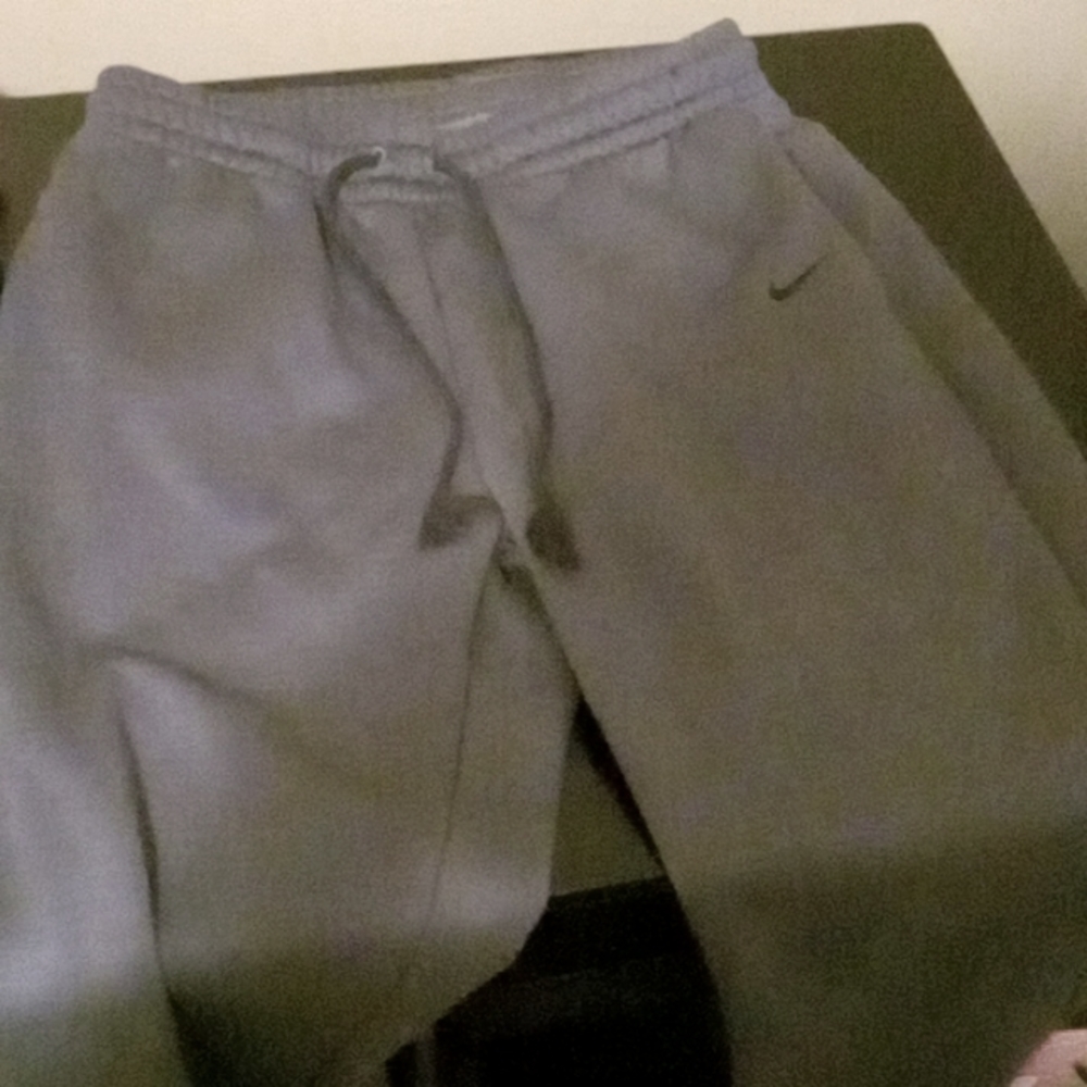 Nike jogging pants